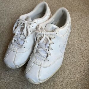 Nike cheer shoes